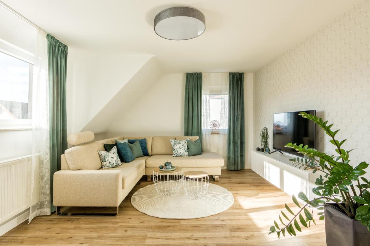 Ferienwohnung Albblick Holzmaden エクステリア 写真