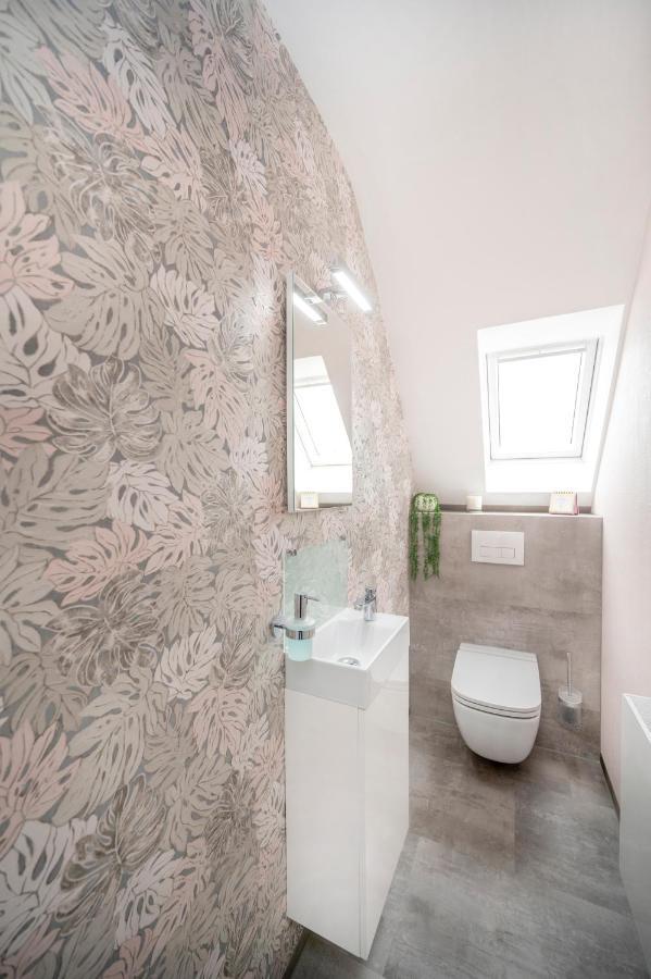 Ferienwohnung Albblick Holzmaden エクステリア 写真